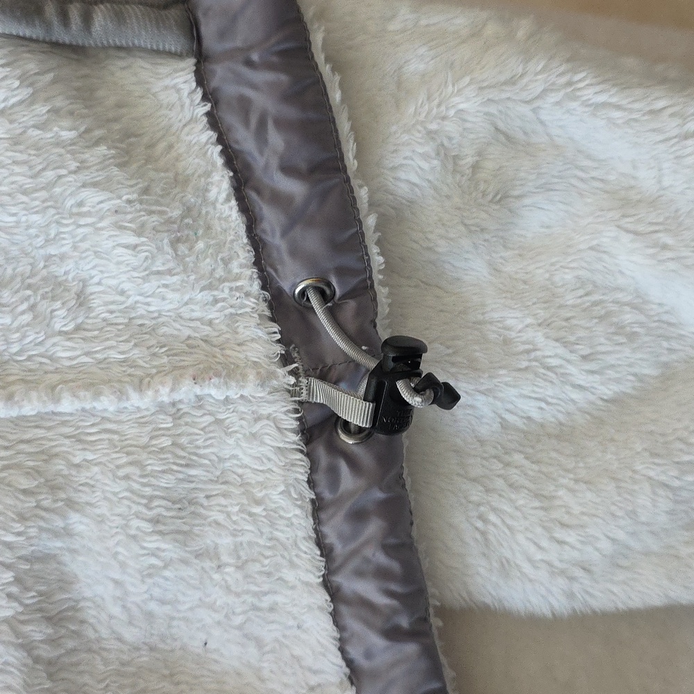 THE NORTH FACE Soft Faux Fur Jacket Women's Size M Full Zip - Picture 15 of 15